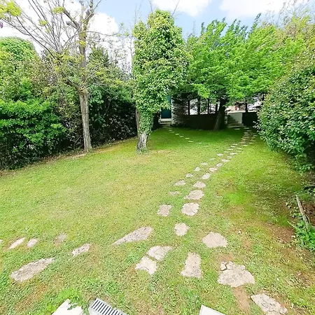 Emeraude - Avec Vue Et Jardin, Proche Du Centre